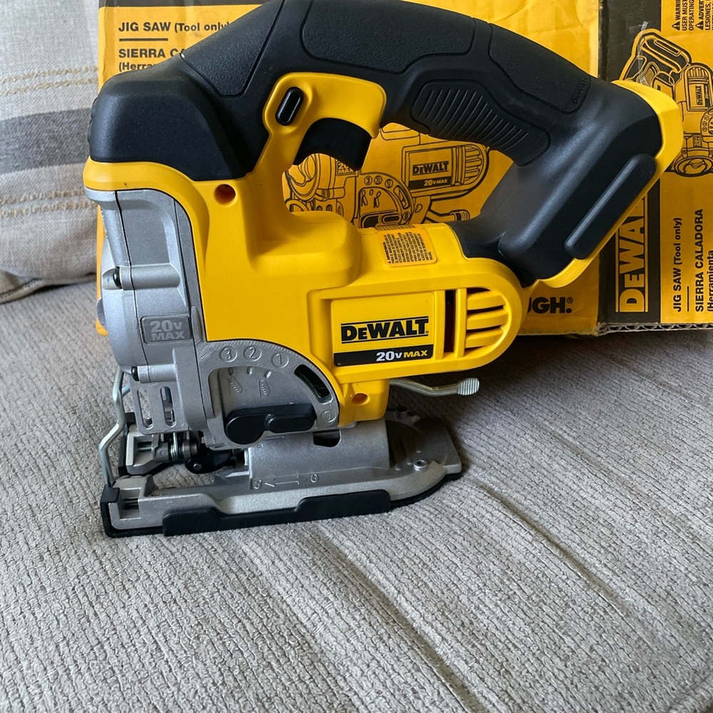 DeWalt 20V Max Jig Saw Tool